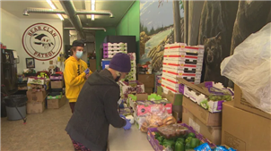 温尼伯物价飙升！ Food Bank压力大增供不应求